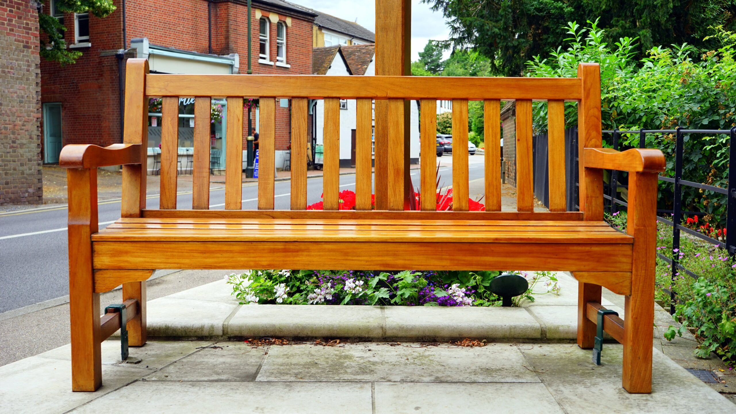 Fabriquer un Banc de Jardin en Bois Recyclé : Étapes Faciles